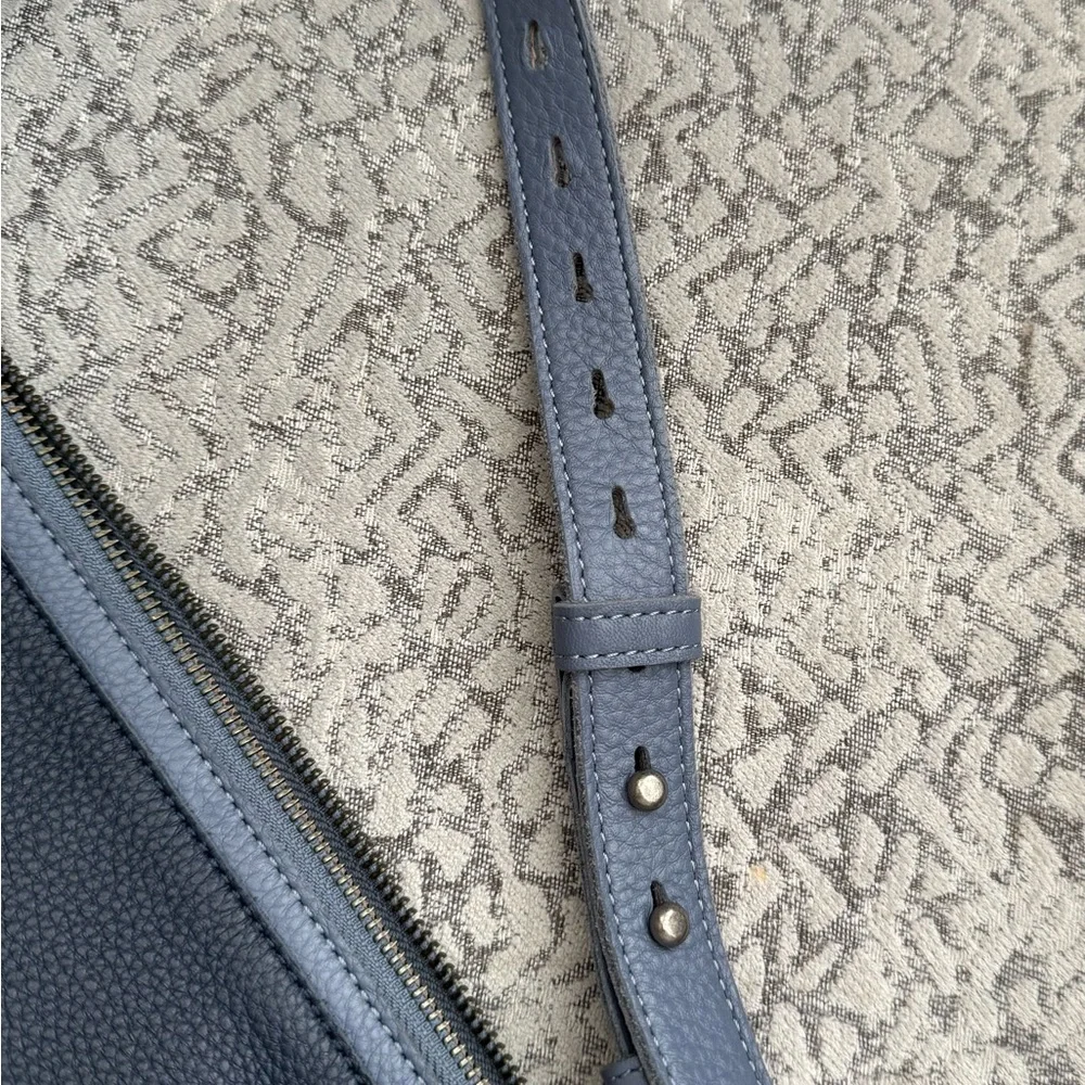 The Sak Tess Pebbled Leather Crescent Sling Bag - Indigo Block Navy Blue
